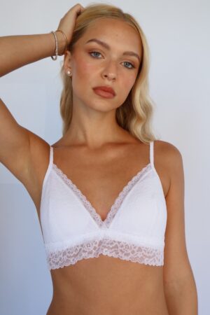 גוזיית חזיית תחרה