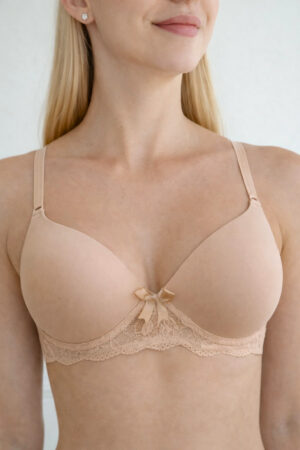 חזייה פס תחרה מידות גדולות D  צבעים 4