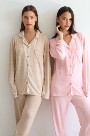 מכופתרת soft stripes