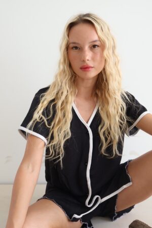 סט מכופתרת classic v