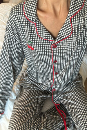 סט מכופתרת דובדבן וינטג׳