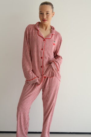 סט מכופתרת דובדבן וינטג׳