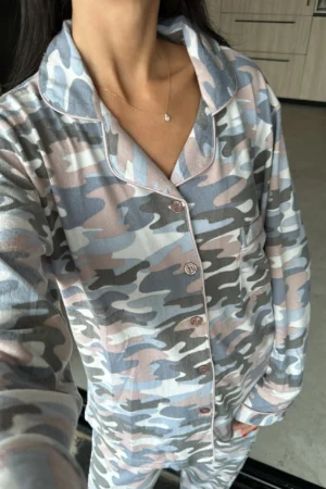 סט מכופתרת Nadia