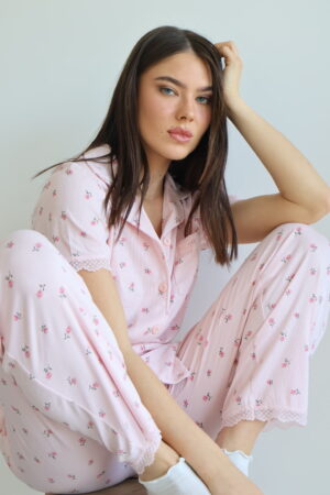 A royal floral ריפ